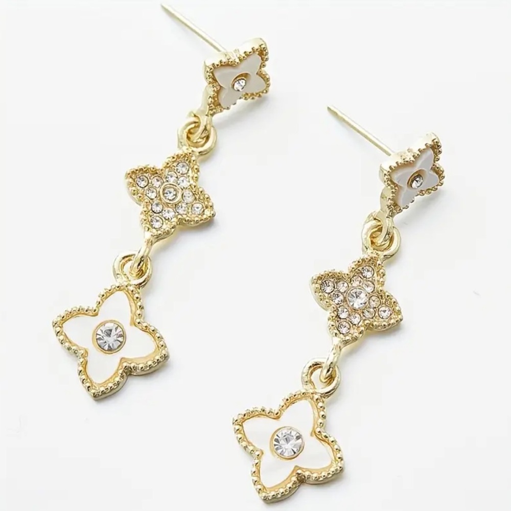 Women’s Gold Tone Rhinestone White Clover Tassel Earrings Alloy Minimalist